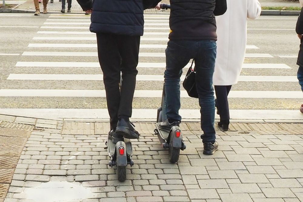 Setki wykroczeń podczas akcji NURD w powiecie bydgoskim. Policja kontrolowała okolice przejść